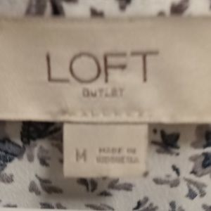 NWOT LOFT white multi-colored l/s blouse w gold tone studs ruffled shoulders Med